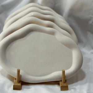 Plato de joyería con forma de nude